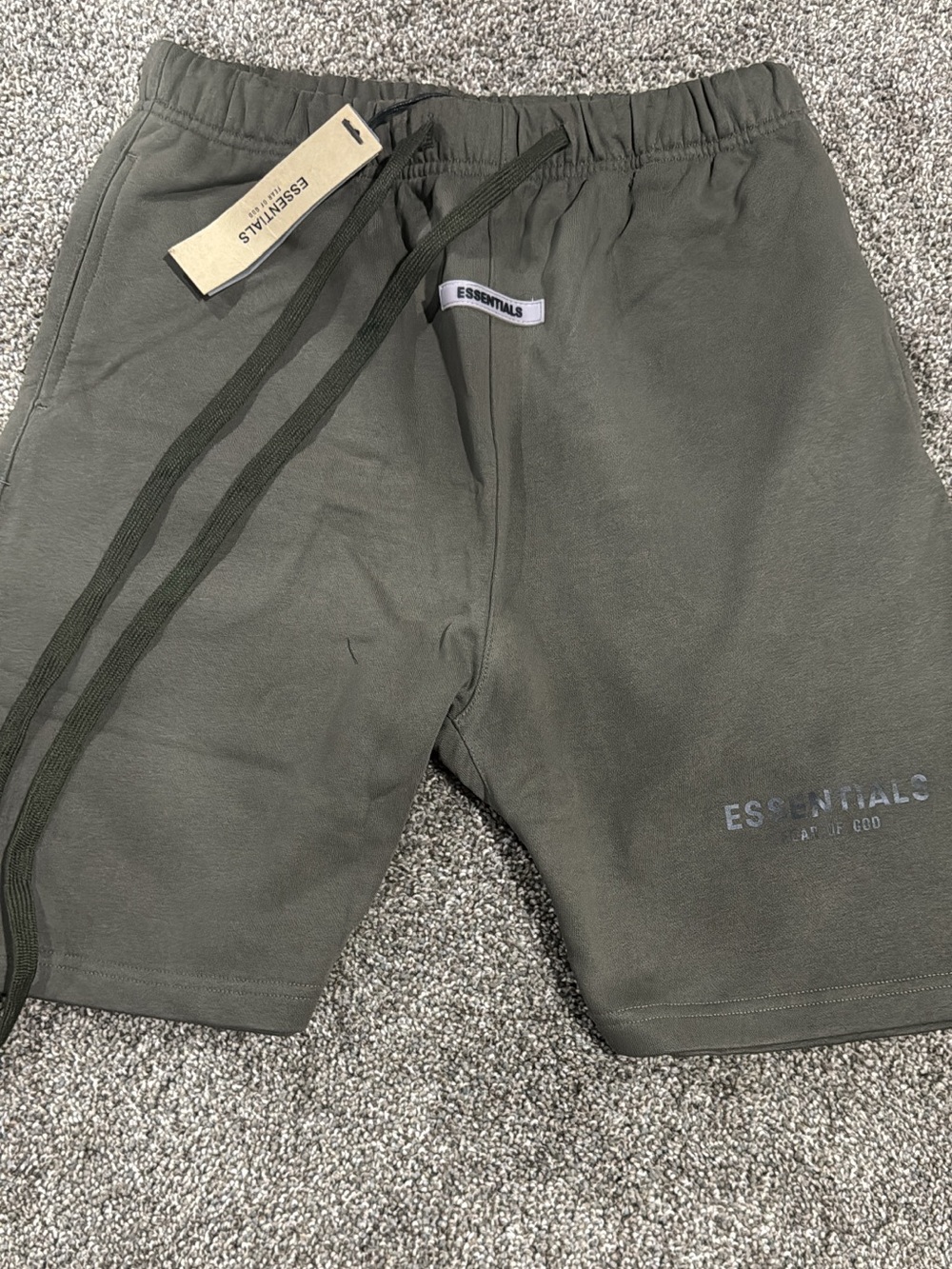 ESSENTIAL (FEAR OF GOD) shorts brown.